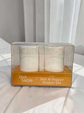 Our Table Sawyer Salt & Pepper Shaker Set New